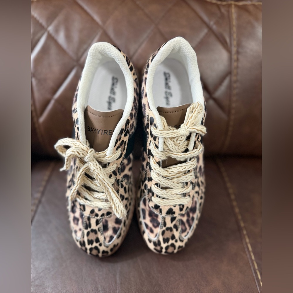 BAYYIRES Women’s Sneakers- Leopard Print - Picture 4 of 6